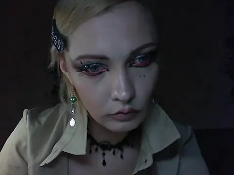 Snapshot of WildMissNiks chatting on 05-21-26, 07:17 WildMissNiks online show from 05-21-26, 07:17