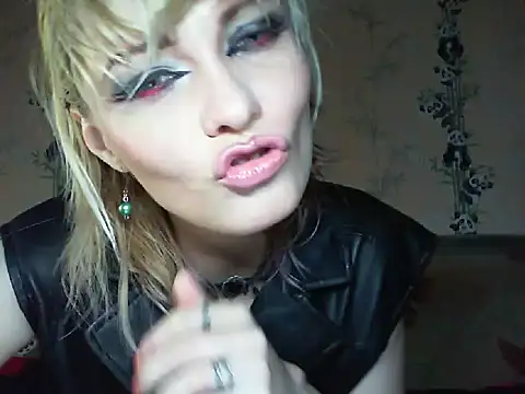Snapshot of WildMissNiks chatting on 06-07-26, 09:25 WildMissNiks online show from 06-07-26, 09:25