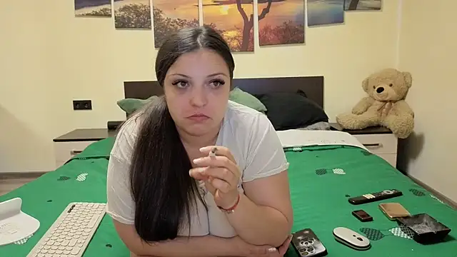 adelline online show from 04-03-26, 08:26