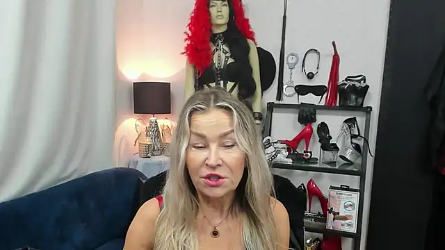 crystaLUX online show from 10-28-25, 05:18