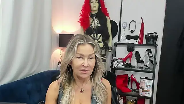 crystaLUX online show from 10-29-25, 05:06