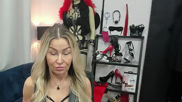 crystaLUX online show from 02-16-26, 05:39