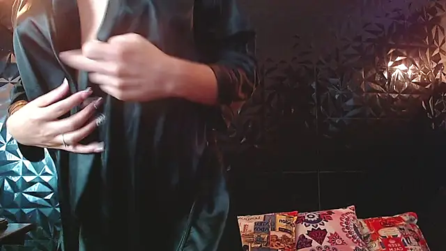 Snapshot of PINK__LOLA1 chatting on 02-11-26, 12:43 PINK LOLA1 online show from 02-11-26, 12:43