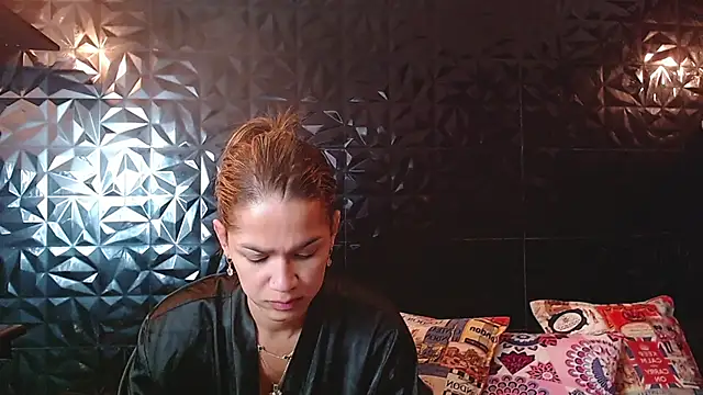 Snapshot of PINK__LOLA1 chatting on 02-13-26, 11:54 PINK LOLA1 online show from 02-13-26, 11:54