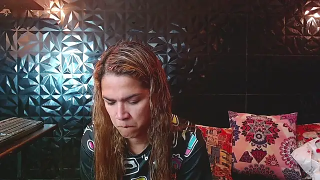 PINK  LOLA1 online show from 06-22-26, 11:35