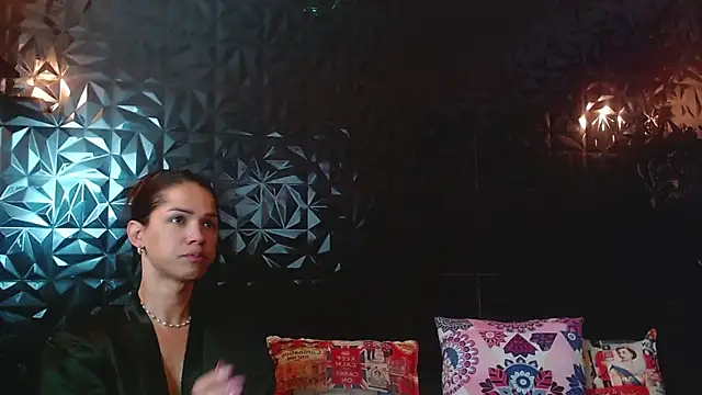 PINK  LOLA1 online show from 10-29-25, 09:03