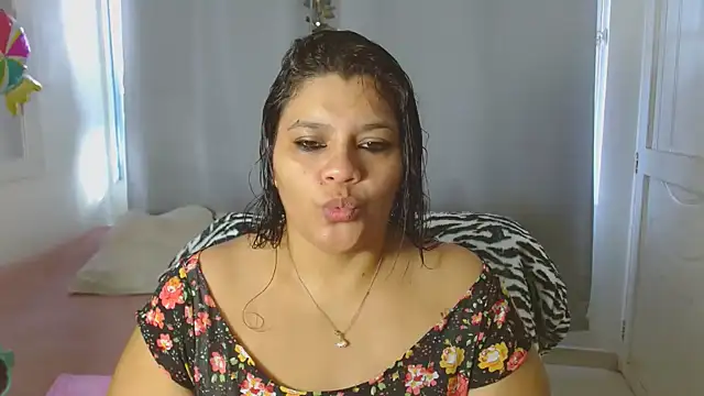 Selenna01 online show from 09-24-25, 01:06