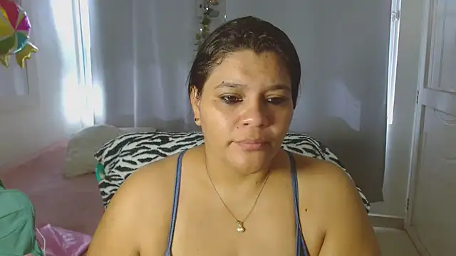 Selenna01 online show from 09-25-25, 01:06
