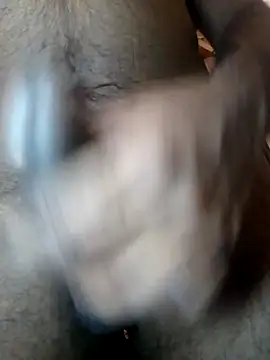 Snapshot of Sripandara1 chatting on 10-18-25, 03:47 Sripandara1 online show from 10-18-25, 03:47