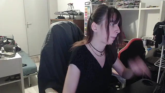 missthon0 online show from 02-09-26, 12:58