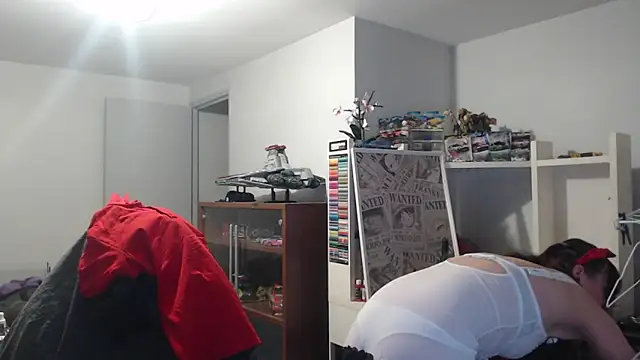 missthon0 online show from 02-10-26, 12:59