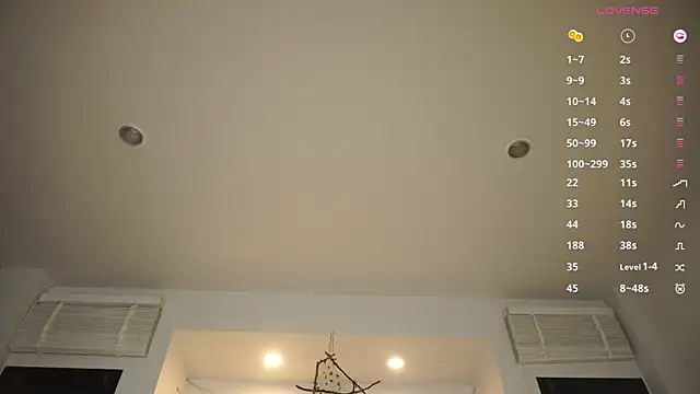 Snapshot of Amylittlestar chatting on 05-14-26, 11:24 Amylittlestar online show from 05-14-26, 11:24
