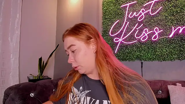 hannamartinn online show from 10-08-25, 03:24