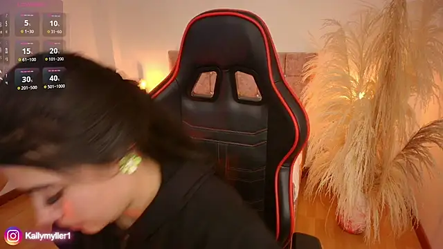 KallyMyller1 online show from 02-07-25, 07:38