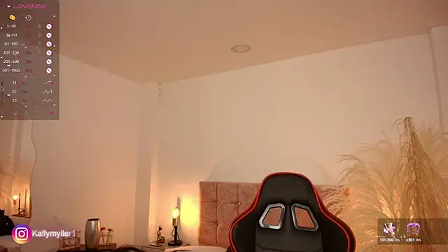 KallyMyller1 online show from 03-01-25, 11:04