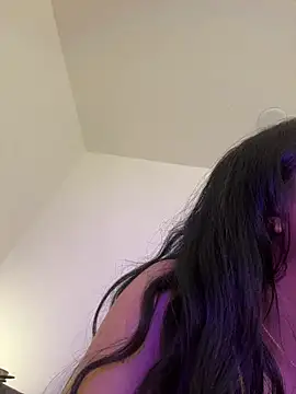 KallyMyller1 online show from 04-06-26, 07:48