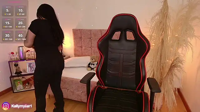 KallyMyller1 online show from 02-11-25, 07:16