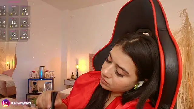 KallyMyller1 online show from 02-07-25, 10:41