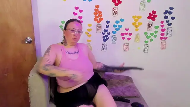MiaYMolly online show from 06-29-26, 11:59