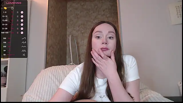 Snapshot of Agness_sweet chatting on 05-13-26, 11:50 Agness sweet online show from 05-13-26, 11:50