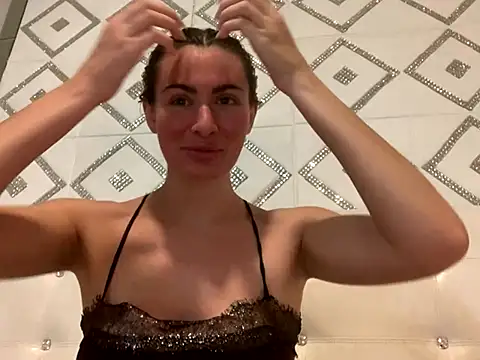 Alyssa rhoades online show from 11-09-25, 06:50