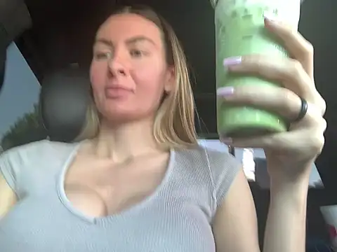 Alyssa rhoades online show from 08-02-26, 04:48