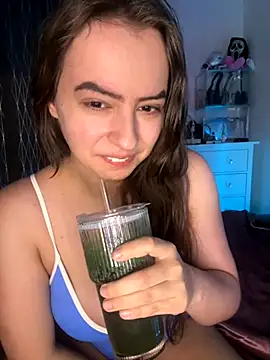 eleonoree online show from 10-27-25, 05:47