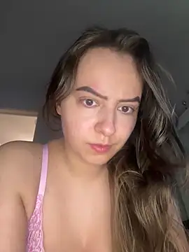 eleonoree online show from 12-18-25, 09:18