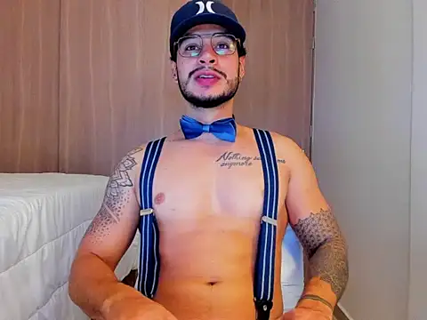 Sirs papi online show from 12-17-25, 04:39