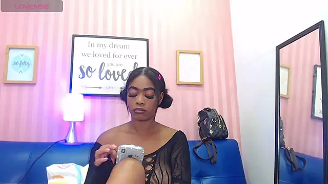 Snapshot of EvelynHeather chatting on 03-08-25, 02:51 EvelynHeather online show from 03-08-25, 02:51