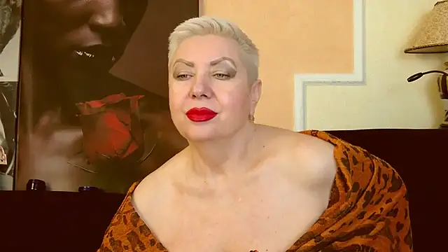 Snapshot of LadyPosh chatting on 03-15-25, 04:35 LadyPosh online show from 03-15-25, 04:35