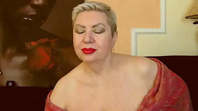 Snapshot of LadyPosh chatting on 02-20-25, 04:28 LadyPosh online show from 02-20-25, 04:28