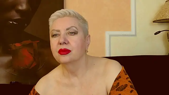 Snapshot of LadyPosh chatting on 03-14-25, 09:32 LadyPosh online show from 03-14-25, 09:32