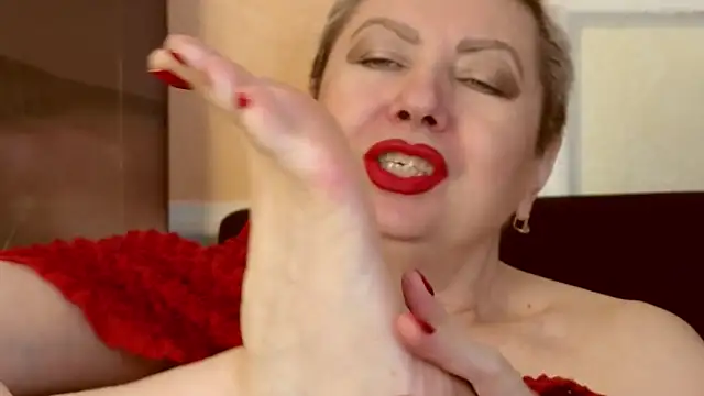 LadyPosh online show from 11-11-25, 10:47