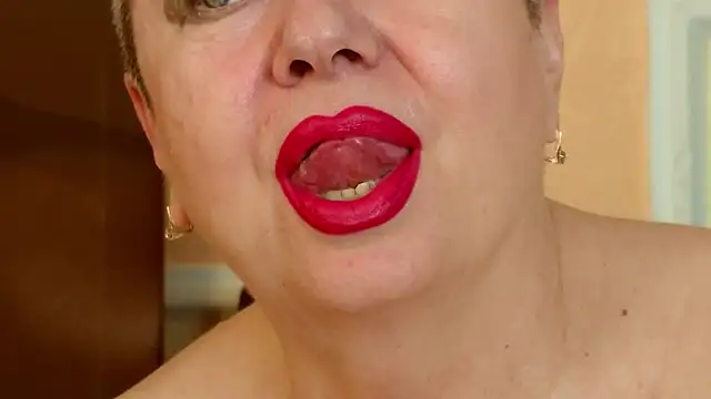 LadyPosh online show from 07-28-26, 08:52