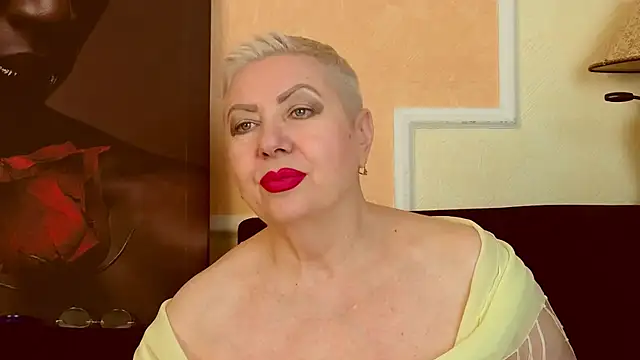 LadyPosh online show from 07-09-26, 08:52