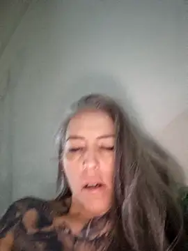 vamporasuccubus19777 online show from 10-01-25, 10:46