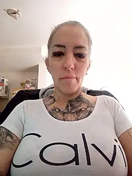 vamporasuccubus19777 online show from 01-10-26, 03:40