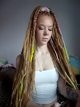 LucidLucy online show from 11-27-25, 01:22