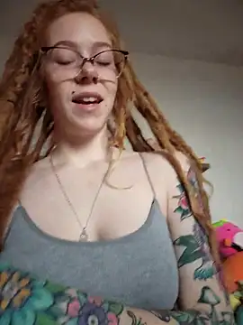 LucidLucy online show from 03-19-25, 12:34
