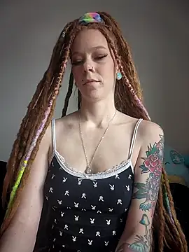 LucidLucy online show from 03-14-26, 04:57