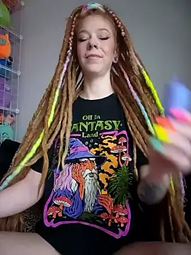 LucidLucy online show from 01-15-26, 01:47