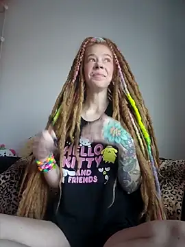 LucidLucy online show from 12-05-25, 01:53