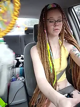 LucidLucy online show from 04-15-26, 07:58