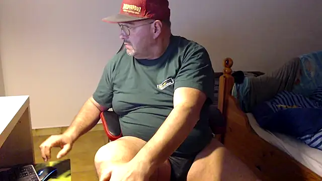 Snapshot of fraboys chatting on 03-03-26, 03:19 fraboys online show from 03-03-26, 03:19