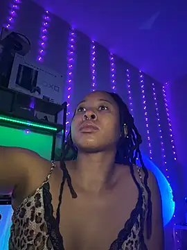 Snapshot of thebrattygoddess chatting on 05-22-26, 11:08 thebrattygoddess online show from 05-22-26, 11:08
