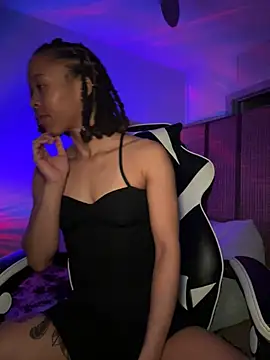 Snapshot of thebrattygoddess chatting on 02-16-25, 08:33 thebrattygoddess online show from 02-16-25, 08:33