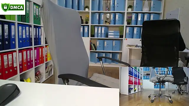 Snapshot of secret-office chatting on 10-15-25, 05:50 secret-office online show from 10-15-25, 05:50