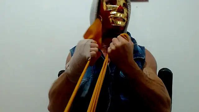 Snapshot of sexy_fit_guy_on_cam chatting on 10-28-25, 01:21 sexy fit guy on cam online show from 10-28-25, 01:21