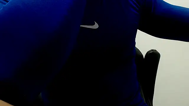 sexy fit guy on cam online show from 11-30-25, 02:23